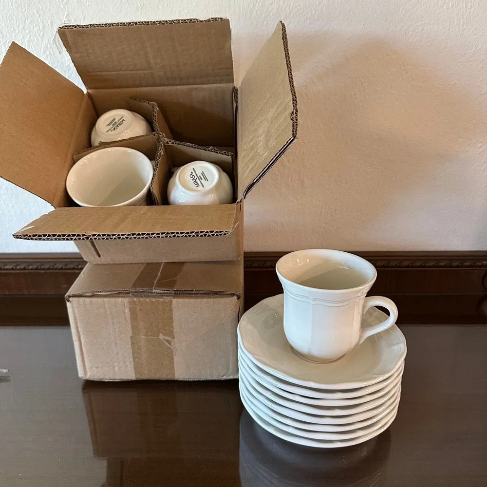 Mikasa French Countryside White Coffee Cup Saucer Set of 8 F9000 Stoneware 4in